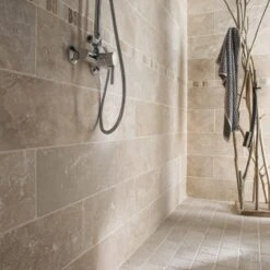 Listel Travertin Ethnic Mix Beige, L.5 X L.30.5 Cm